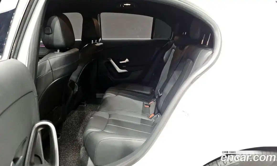 Mercedes-Benz A-Class 2021 2.0 гидро, фото 16 Mercedes-Benz A-Class 2021 2.0 гидро, фото 16