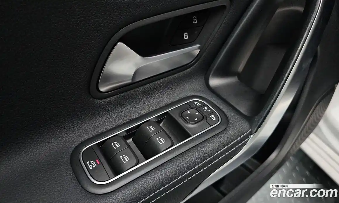 Mercedes-Benz A-Class 2021 2.0 гидро, фото 31 Mercedes-Benz A-Class 2021 2.0 гидро, фото 31