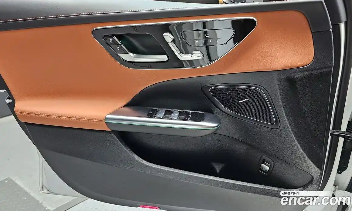 Mercedes-Benz C-Class 2023 2.0 гидро, фото 14