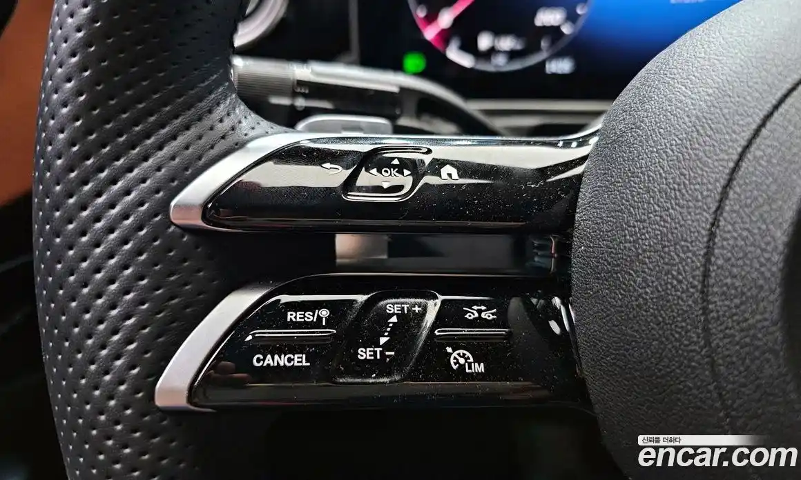 Mercedes-Benz C-Class 2023 2.0 гидро, фото 28