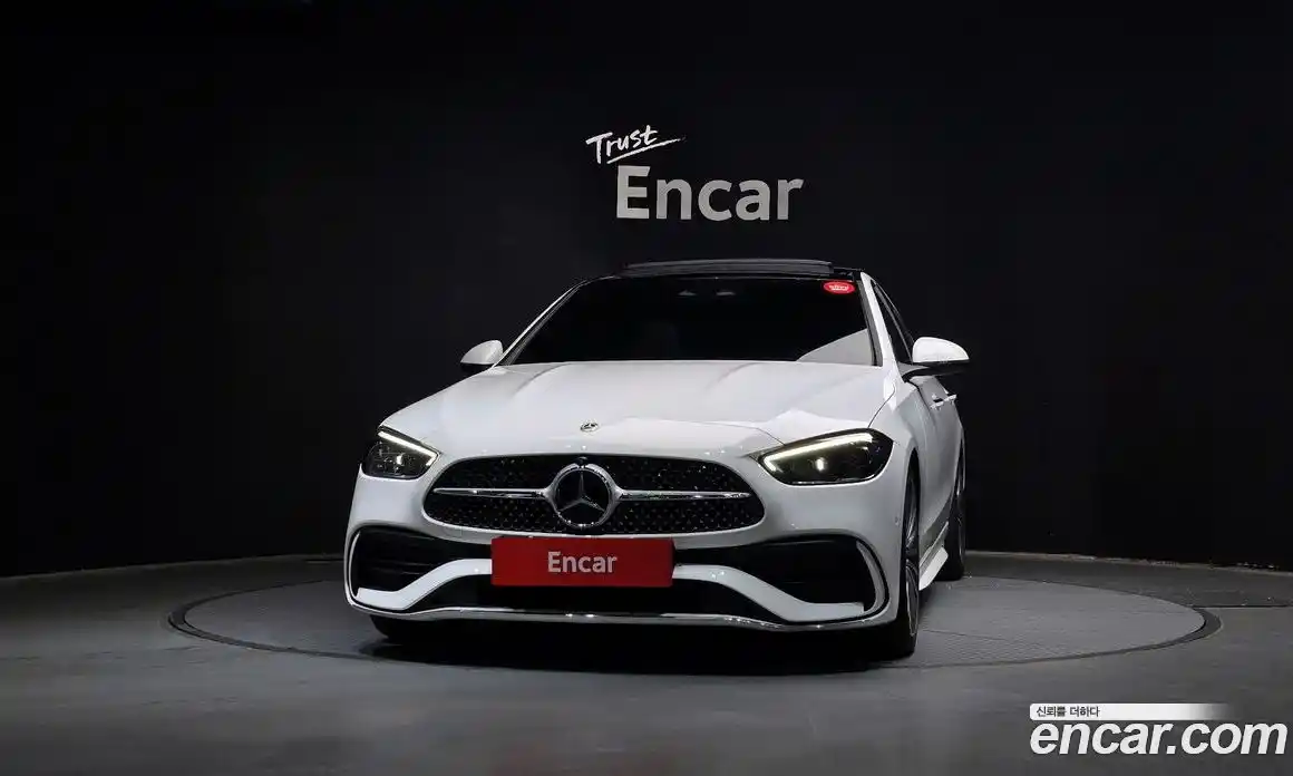 Mercedes-Benz C-Class 2023 2.0 гидро, фото 3