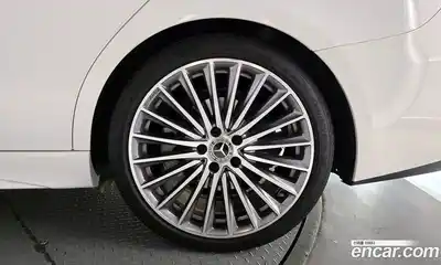 Mercedes-Benz C-Class 2023 2.0 гидро, миниатюра 7