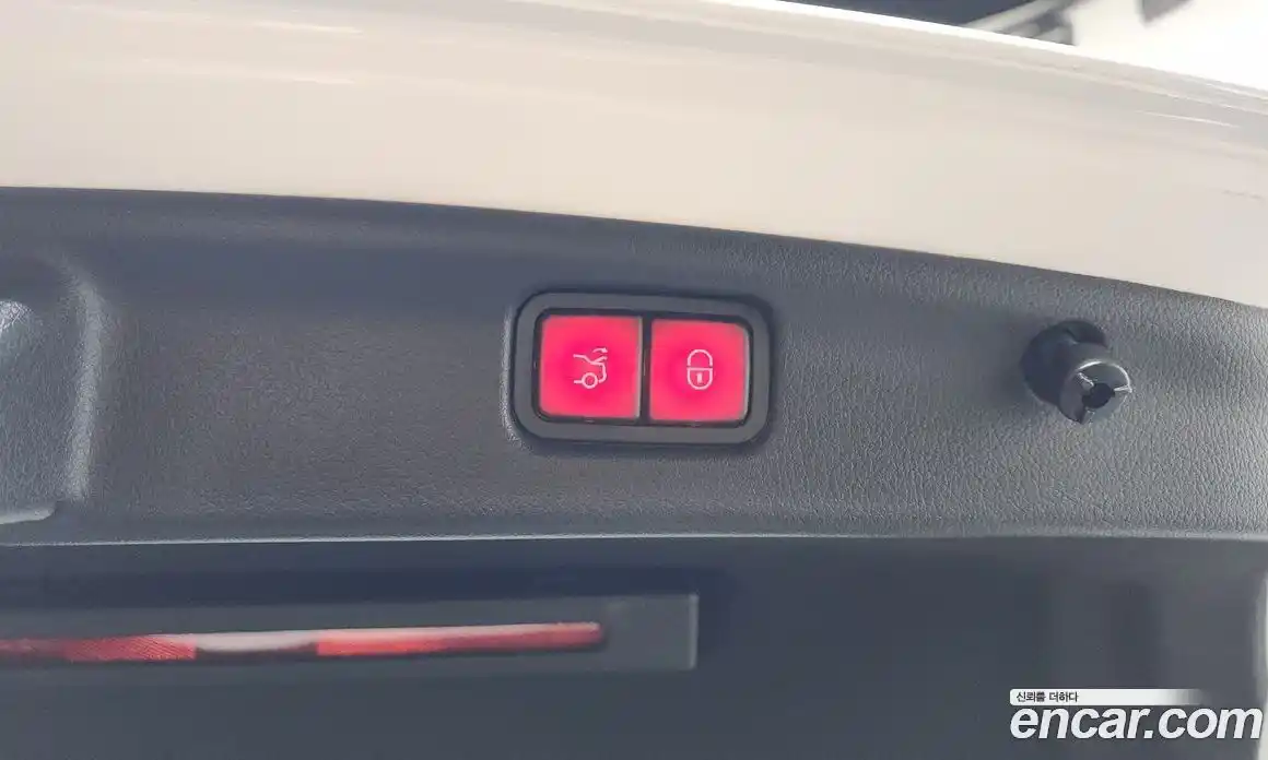 Mercedes-Benz C-Class 2023 2.0 гидро, фото 24