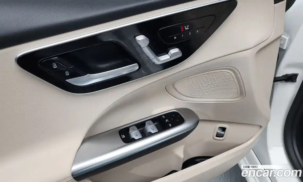 Mercedes-Benz C-Class 2023 2.0 гидро, фото 26