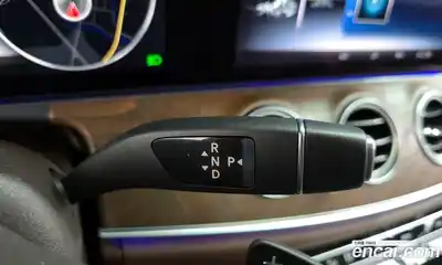 Mercedes-Benz E-Class 2020 2.0 автомат (гидро), миниатюра 12