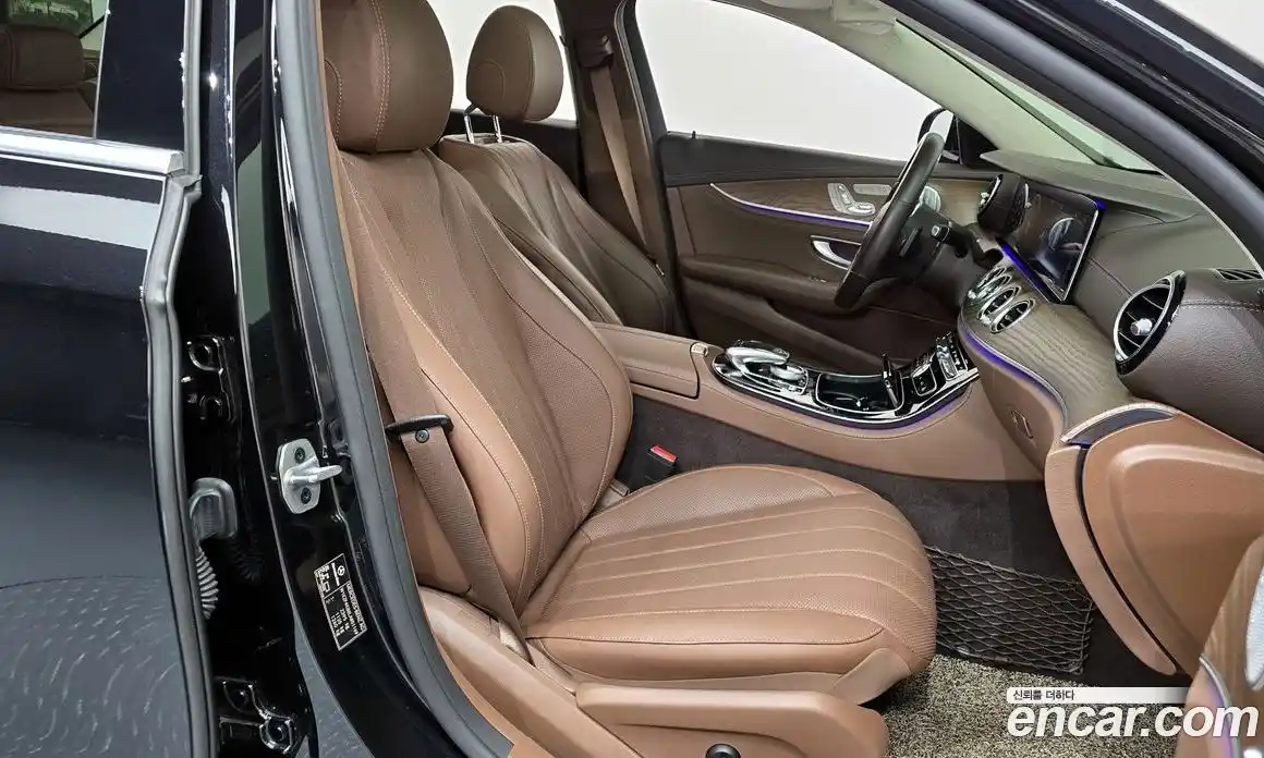 Mercedes-Benz E-Class 2020 2.0 автомат (гидро), фото 16