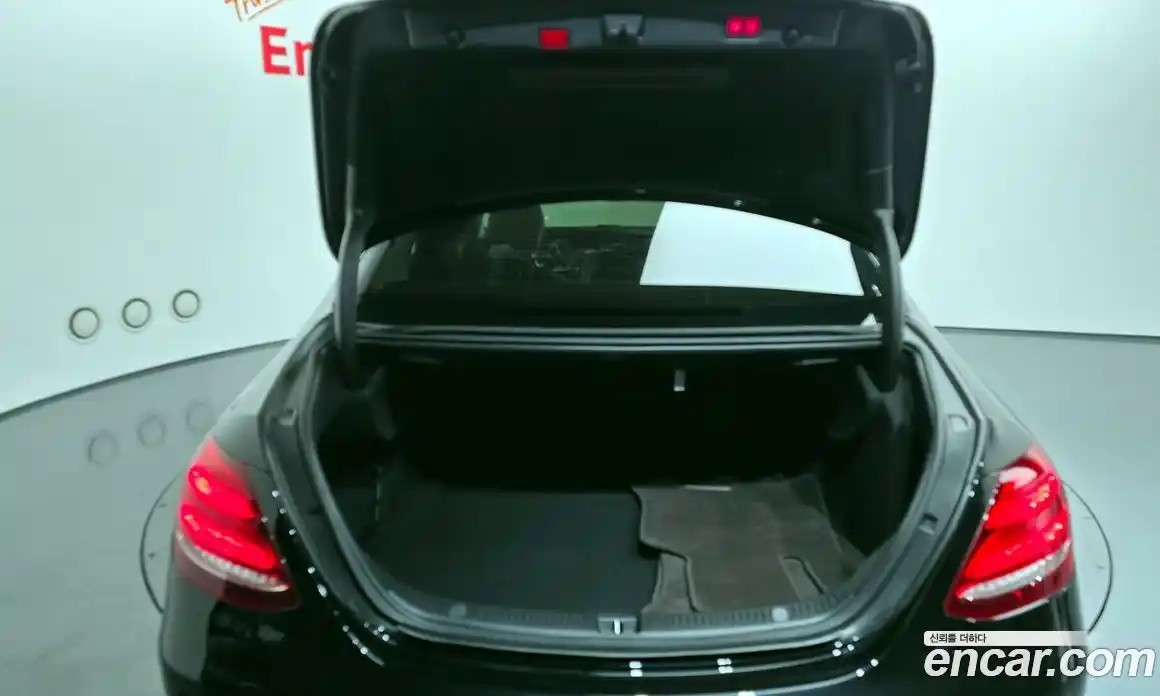 Mercedes-Benz E-Class 2020 2.0 автомат (гидро), фото 24