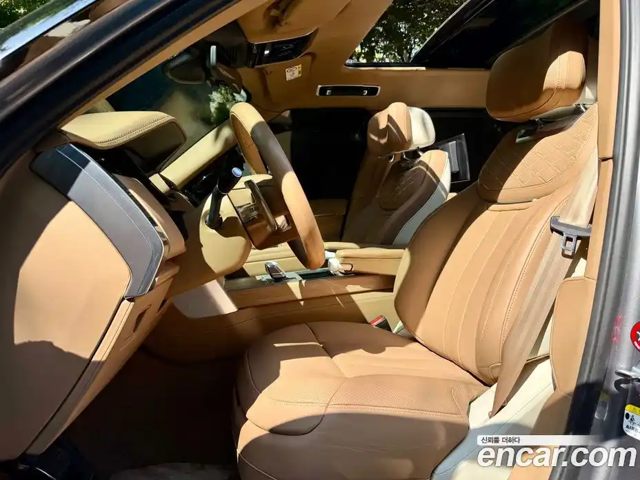 Land Rover Range Rover 2024 4.4 автомат (гидро), фото 11