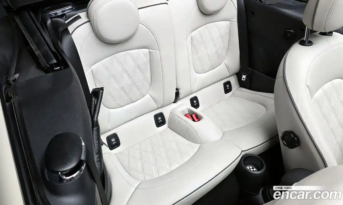 Mini Cooper Convertible 2022 2.0 автомат (гидро), фото 17