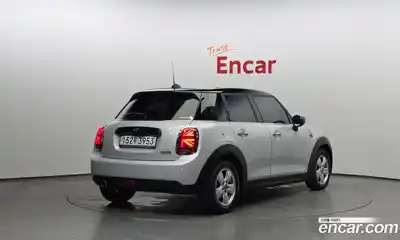 Mini Cooper 2019 1.5 автомат (гидро), миниатюра 2