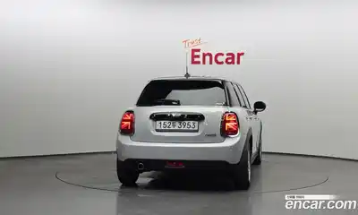 Mini Cooper 2019 1.5 автомат (гидро), миниатюра 4
