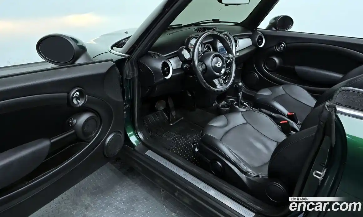 Mini Cooper Convertible 2015 1.6 автомат (гидро), фото 9