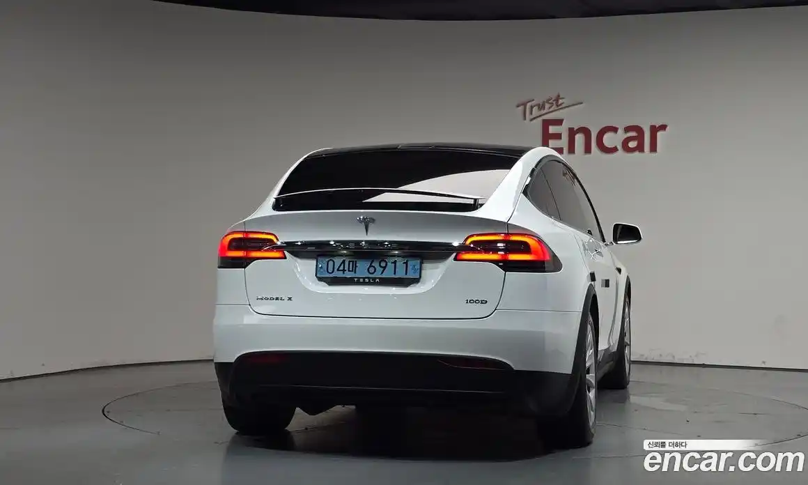 Tesla Model X 2018 0.3 автомат (гидро), фото 4 Tesla Model X 2018 0.3 автомат (гидро), фото 4