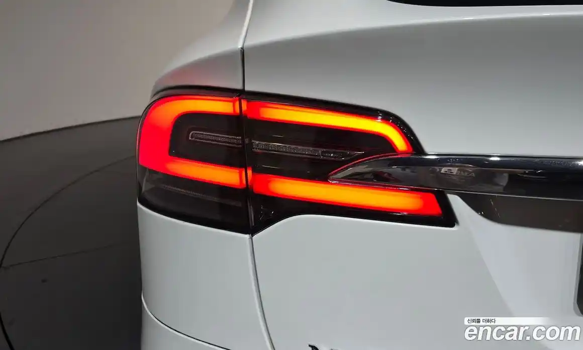 Tesla Model X 2018 0.3 автомат (гидро), фото 9 Tesla Model X 2018 0.3 автомат (гидро), фото 9