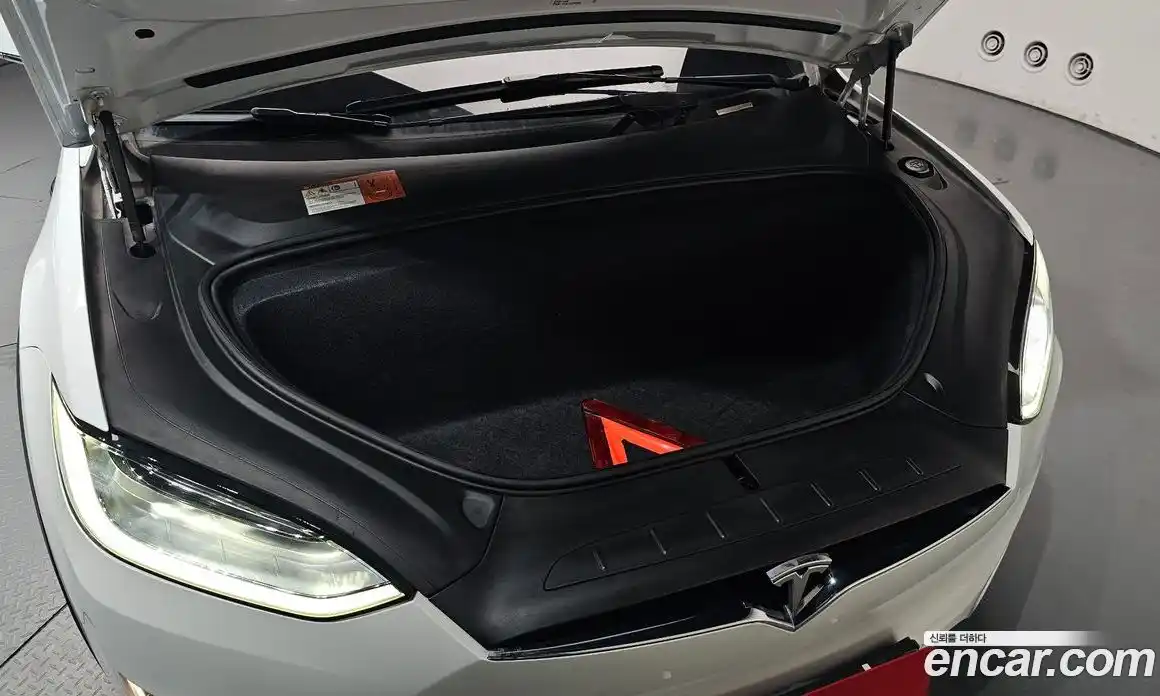 Tesla Model X 2018 0.3 автомат (гидро), фото 6