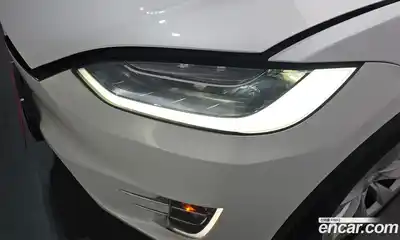 Tesla Model X 2018 0.3 автомат (гидро), миниатюра 8