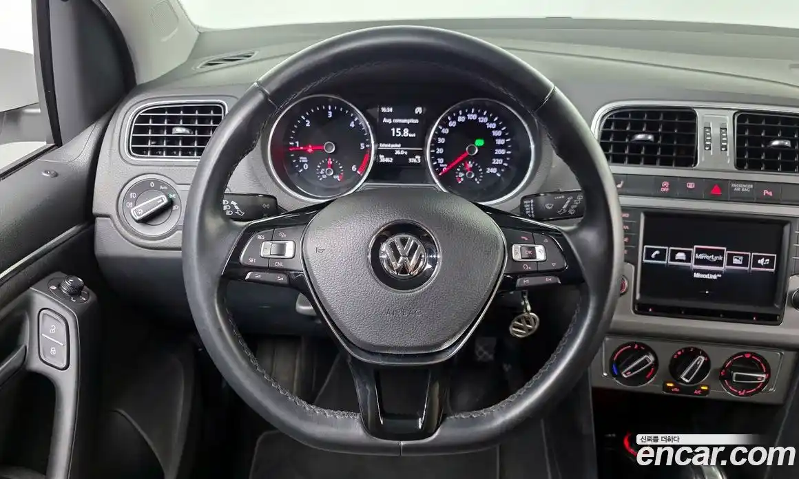 Volkswagen Polo 2015 1.4 автомат (гидро), фото 13