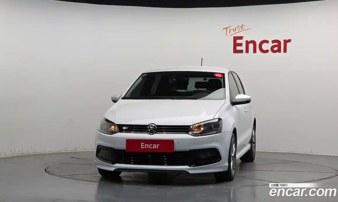 Volkswagen Polo 2015 1.4 автомат (гидро), фото 3