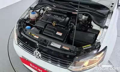 Volkswagen Polo 2015 1.4 автомат (гидро), миниатюра 6