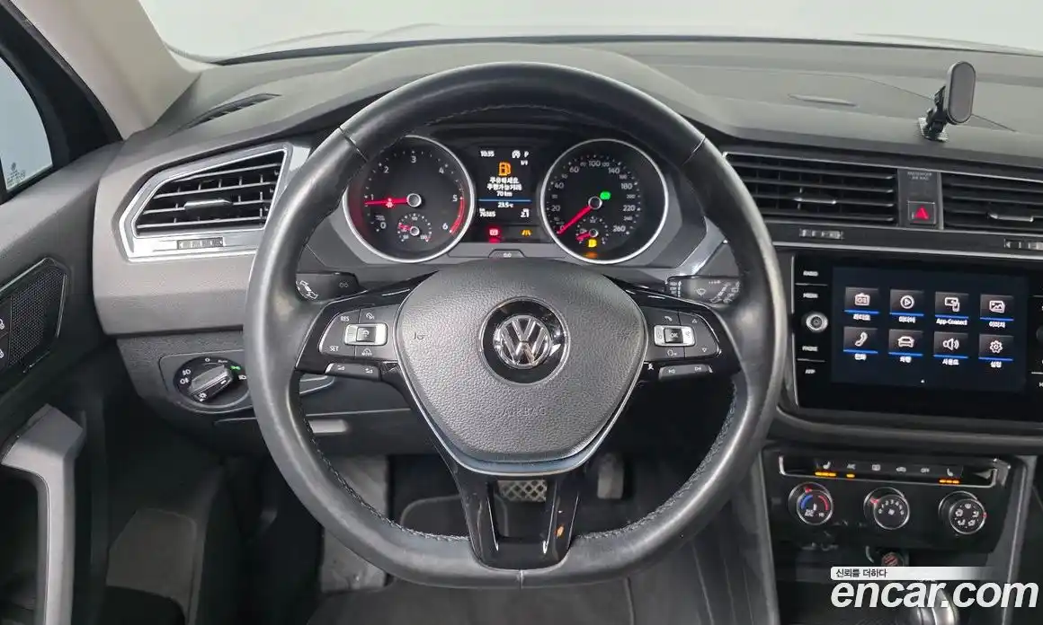 Volkswagen Tiguan 2018 2.0 автомат (гидро), фото 19