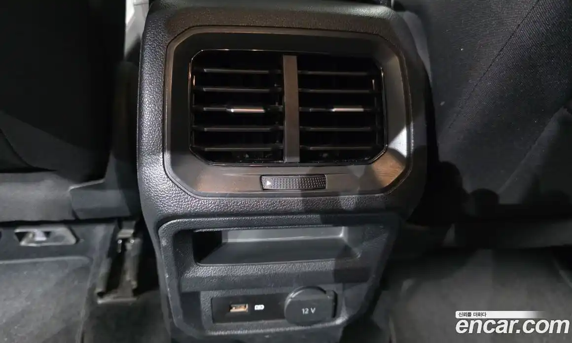 Volkswagen Tiguan 2018 2.0 автомат (гидро), фото 25