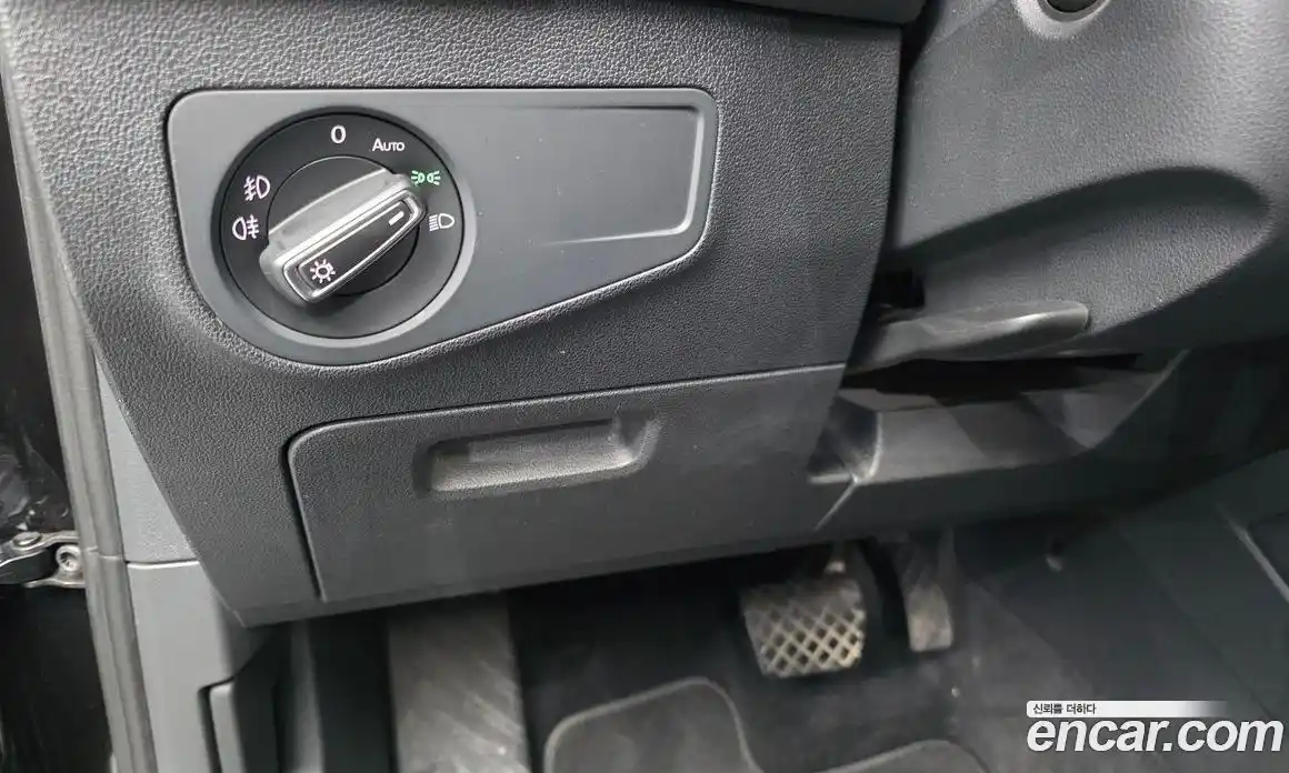 Volkswagen Tiguan 2018 2.0 автомат (гидро), фото 29