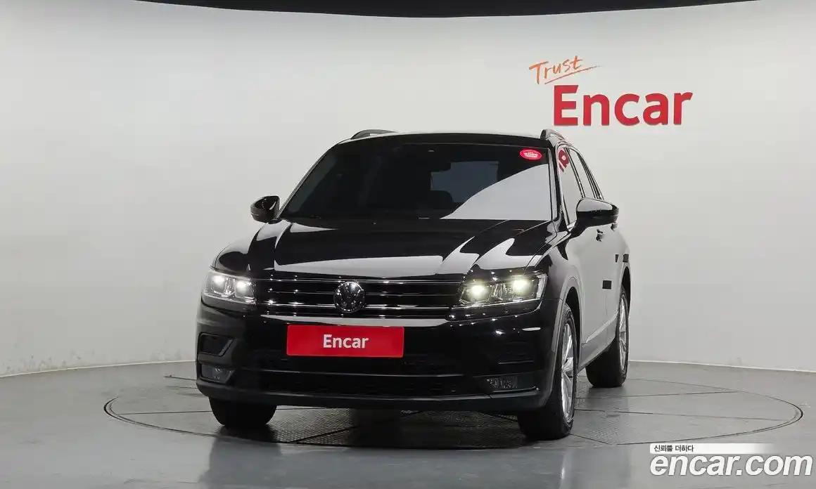 Volkswagen Tiguan 2018 2.0 автомат (гидро), фото 3