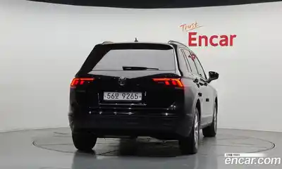 Volkswagen Tiguan 2018 2.0 автомат (гидро), миниатюра 4