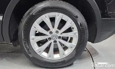 Volkswagen Tiguan 2018 2.0 автомат (гидро), миниатюра 7
