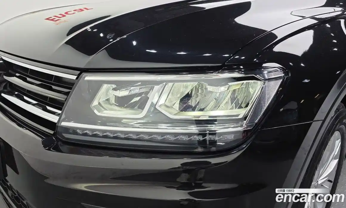Volkswagen Tiguan 2018 2.0 автомат (гидро), фото 8