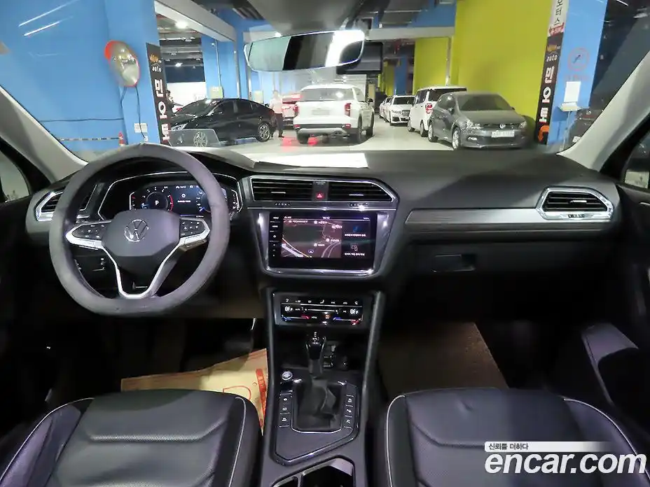 Volkswagen Tiguan 2023 2.0 автомат (гидро), фото 20