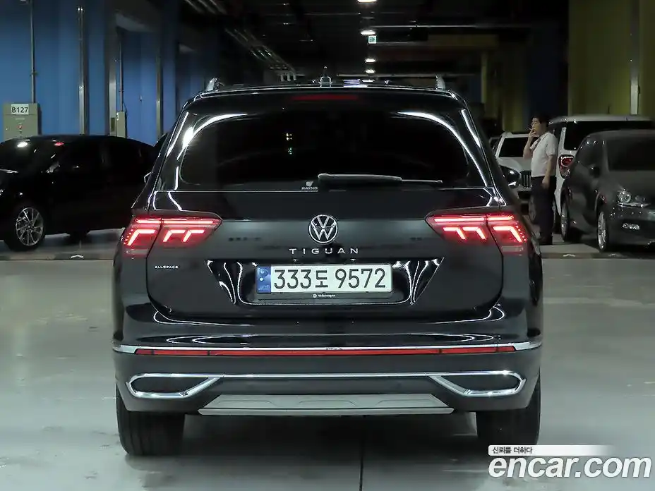 Volkswagen Tiguan 2023 2.0 автомат (гидро), фото 4