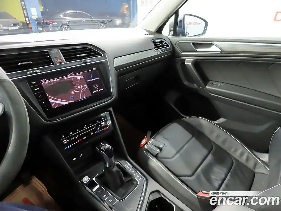 Volkswagen Tiguan 2023 2.0 автомат (гидро), фото 7