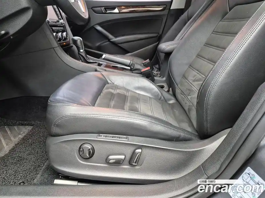 Volkswagen Passat 2013 2.0 автомат (гидро), фото 15 Volkswagen Passat 2013 2.0 автомат (гидро), фото 15