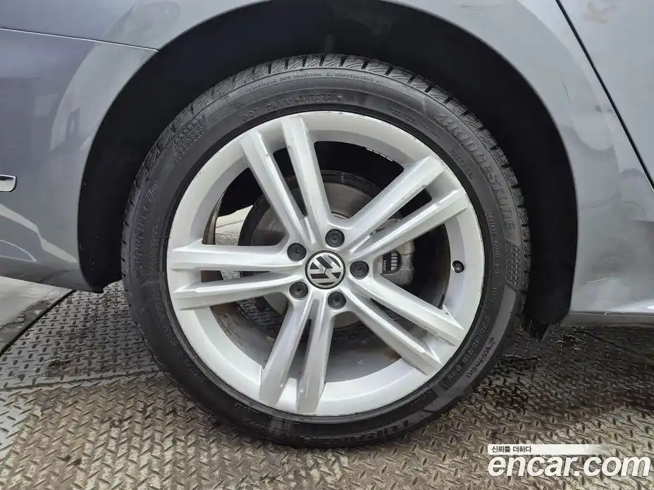 Volkswagen Passat 2013 2.0 автомат (гидро), фото 18 Volkswagen Passat 2013 2.0 автомат (гидро), фото 18