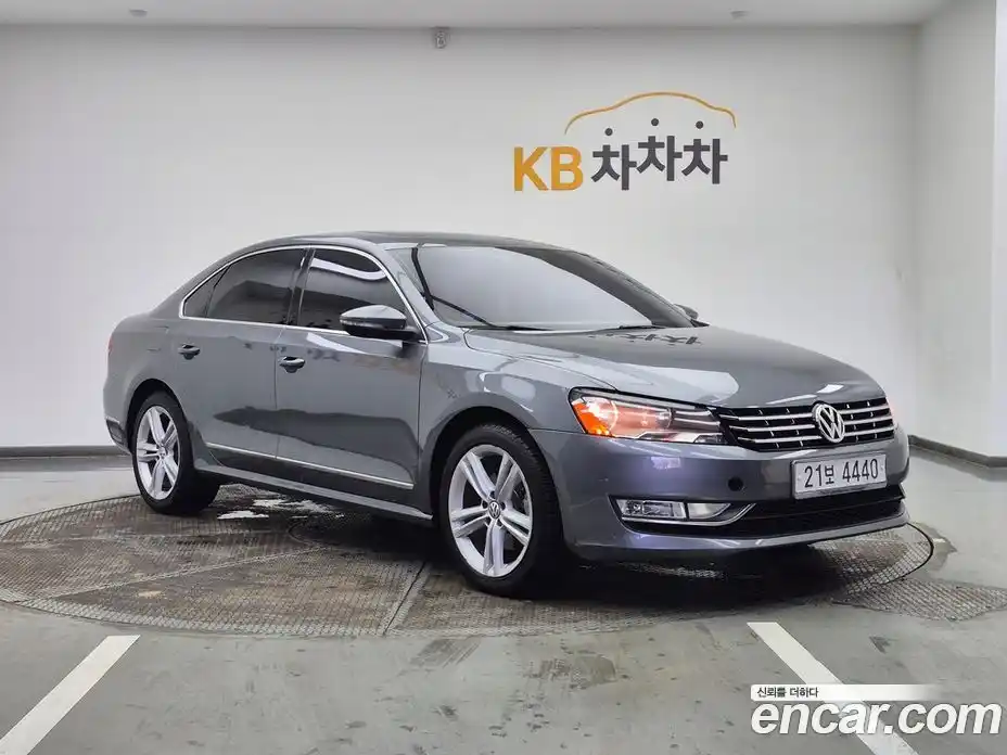 Volkswagen Passat 2013 2.0 автомат (гидро), фото 2 Volkswagen Passat 2013 2.0 автомат (гидро), фото 2
