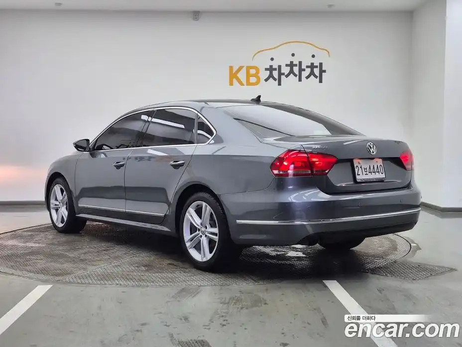 Volkswagen Passat 2013 2.0 автомат (гидро), фото 3 Volkswagen Passat 2013 2.0 автомат (гидро), фото 3