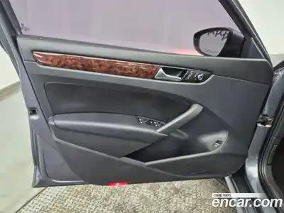 Volkswagen Passat 2013 2.0 автомат (гидро), миниатюра 7 Volkswagen Passat 2013 2.0 автомат (гидро), миниатюра 7