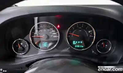 Jeep Wrangler 2017 3.6 автомат (гидро), миниатюра 11