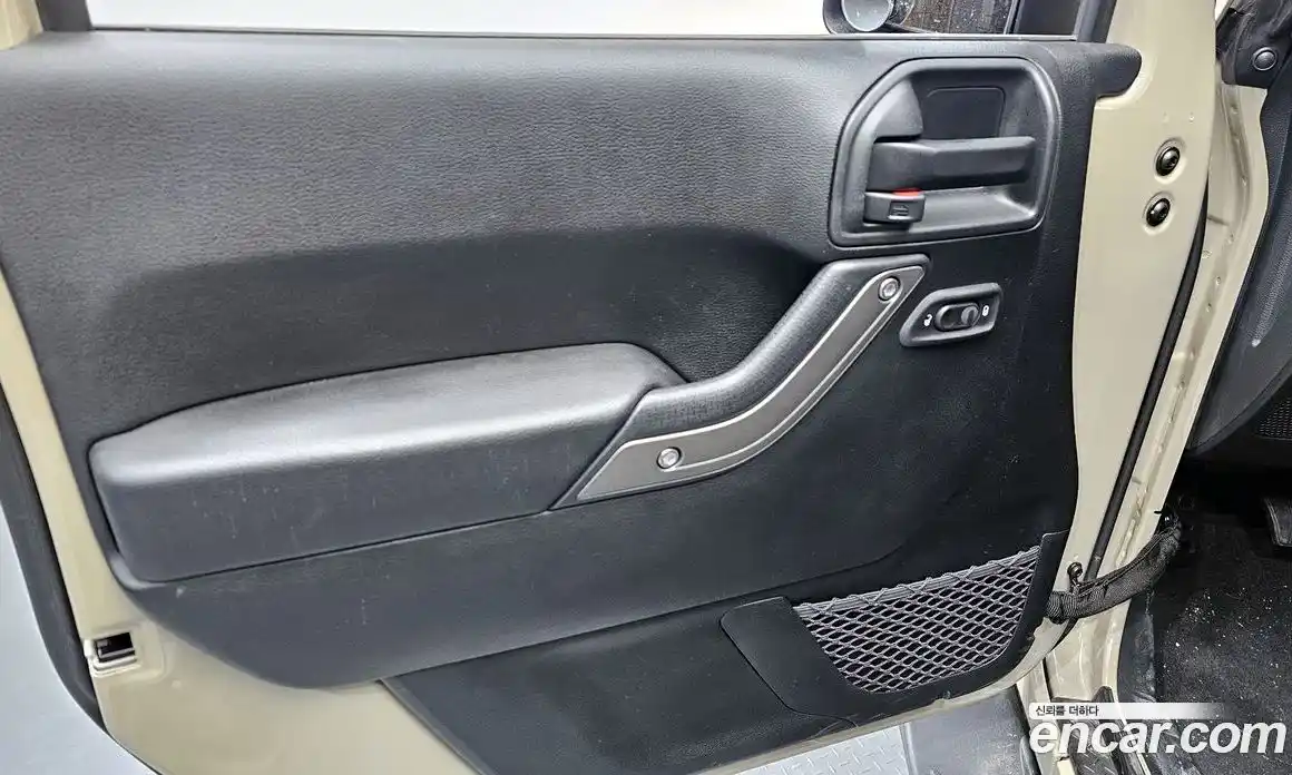 Jeep Wrangler 2017 3.6 автомат (гидро), фото 14