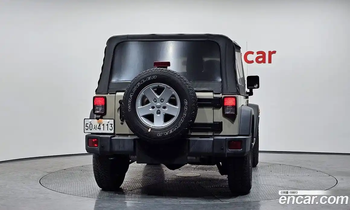 Jeep Wrangler 2017 3.6 автомат (гидро), фото 4