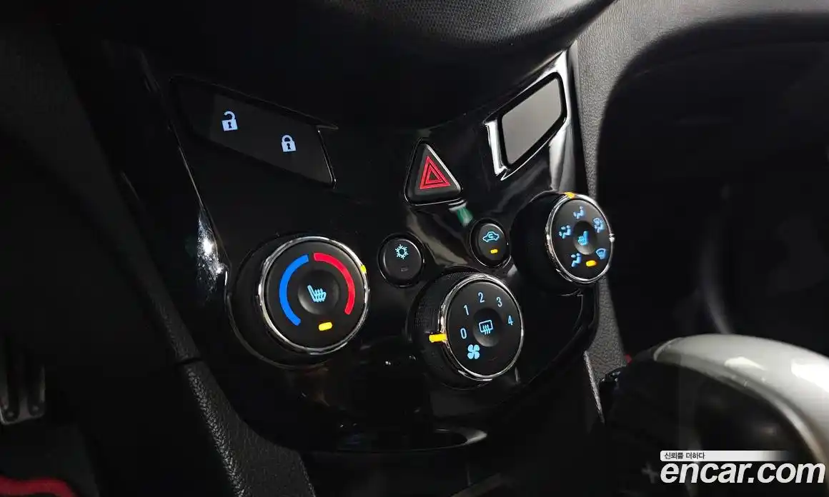 Chevrolet Aveo 2015 1.4 автомат (гидро), фото 19