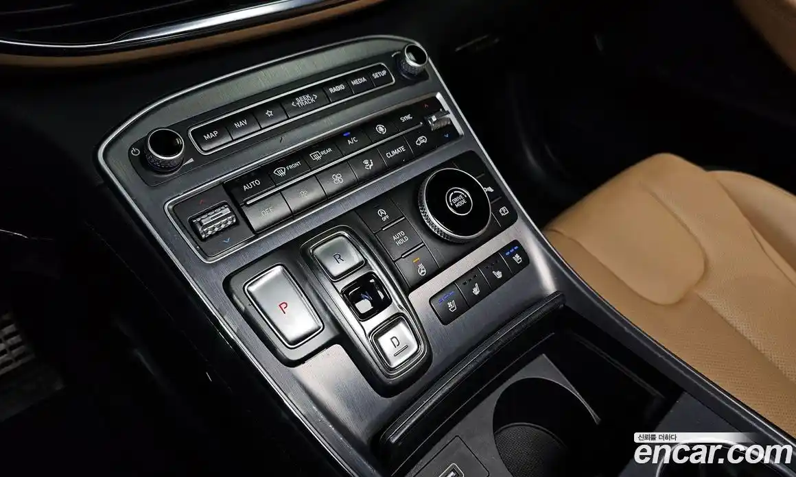Hyundai Santa Fe 2022 2.2 автомат (гидро), фото 12