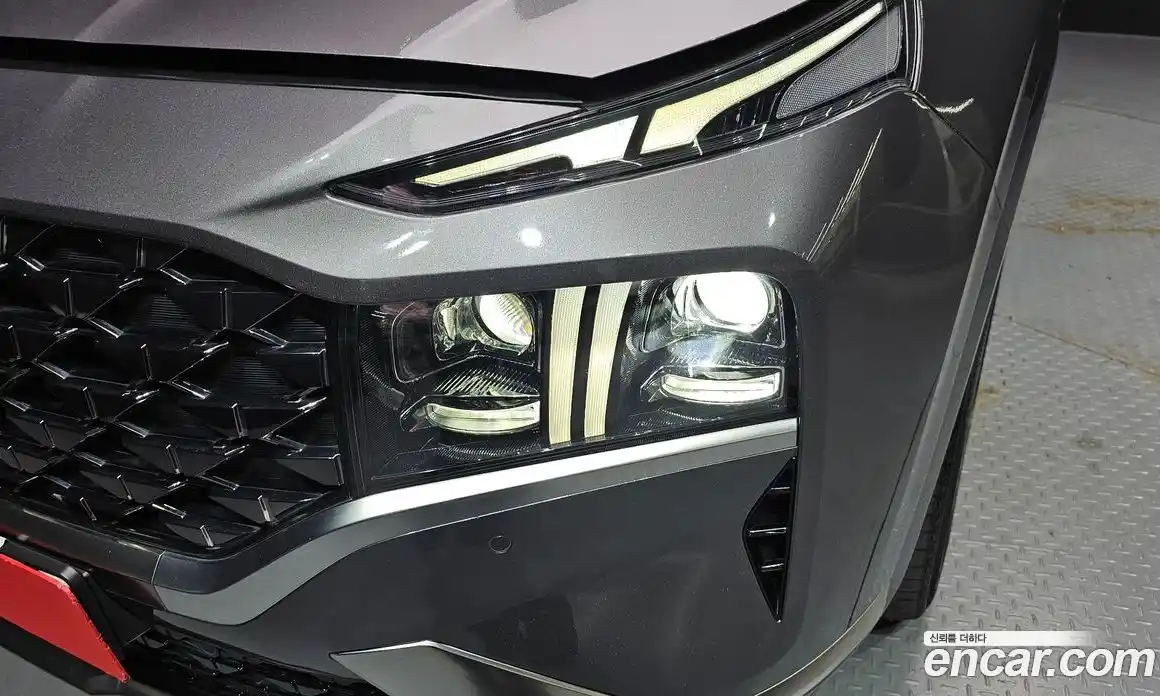 Hyundai Santa Fe 2022 2.2 автомат (гидро), фото 8