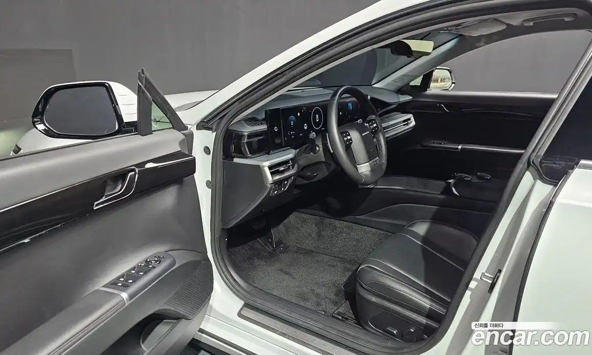 Hyundai Grandeur 2023 2.5 автомат (гидро), фото 13