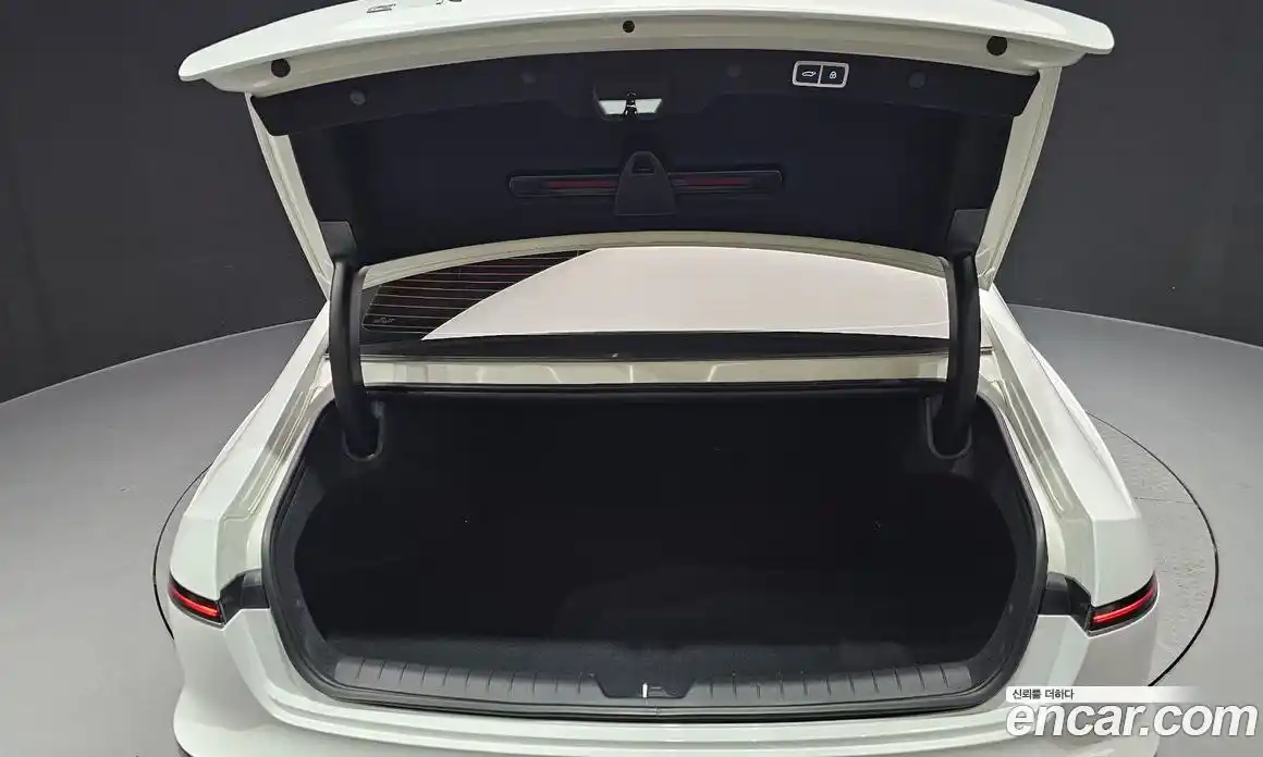 Hyundai Grandeur 2023 2.5 автомат (гидро), фото 26