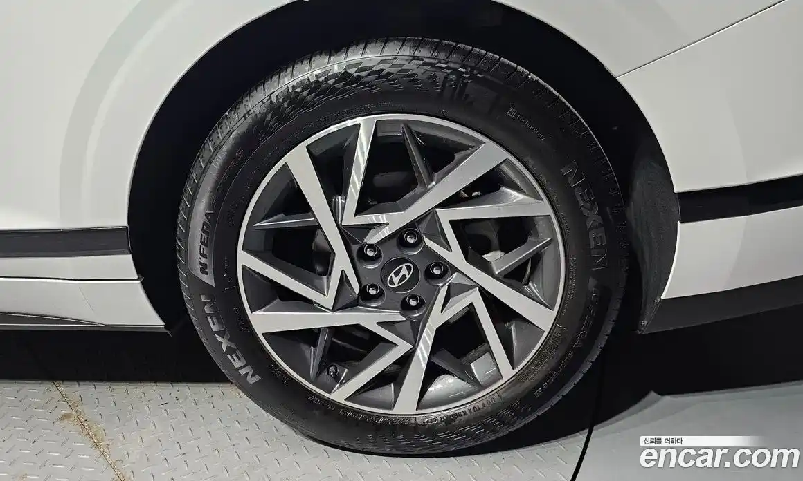 Hyundai Grandeur 2023 2.5 автомат (гидро), фото 7