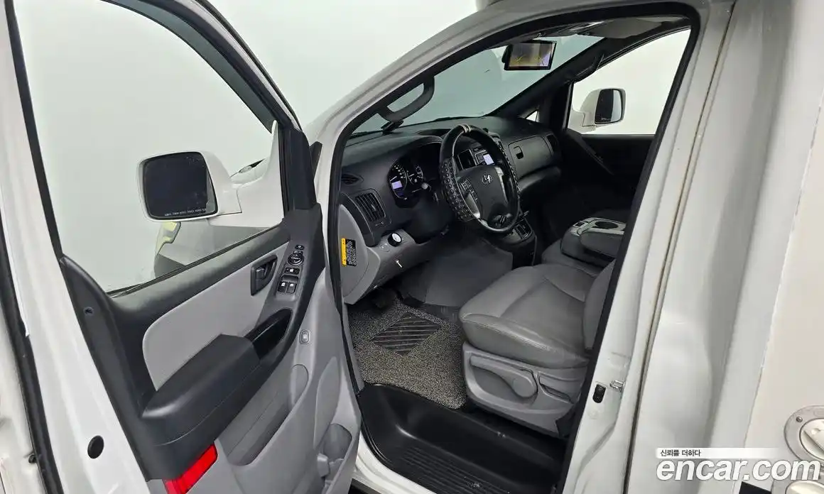 Hyundai Starex 2019 2.5 автомат (гидро), фото 10