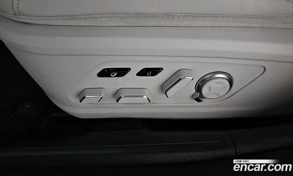 Hyundai Grandeur 2023 3.5 автомат (гидро), фото 36