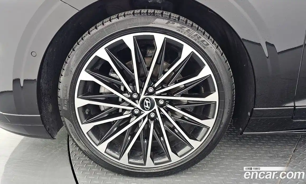 Hyundai Grandeur 2023 3.5 автомат (гидро), фото 5